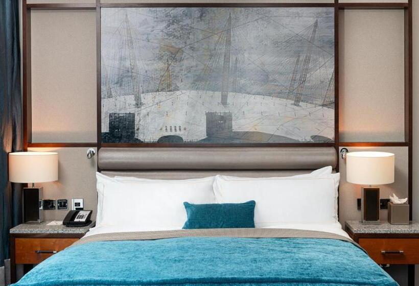 جناح جونيور سرير كينج, Intercontinental London  The O2