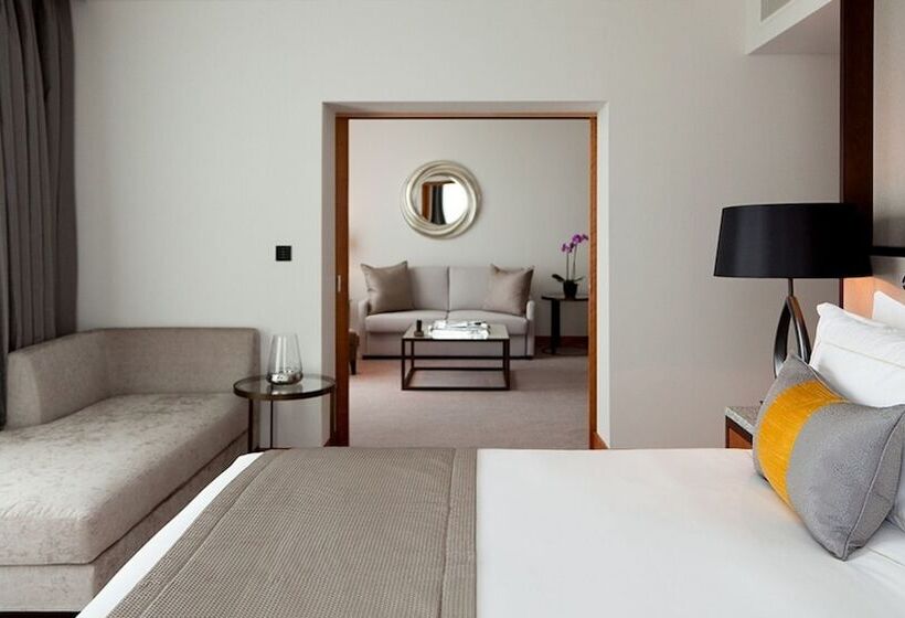 جناح, Intercontinental London  The O2