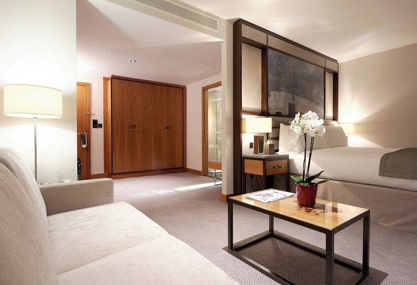 جناح جونيور ذات إطلالة, Intercontinental London  The O2