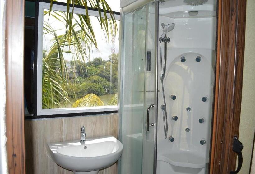 اتاق استاندارد یک نفره, Le Bamboo Guest House