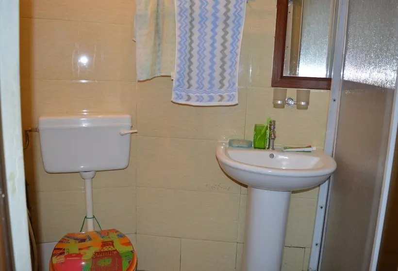 اتاق استاندارد یک نفره, Le Bamboo Guest House