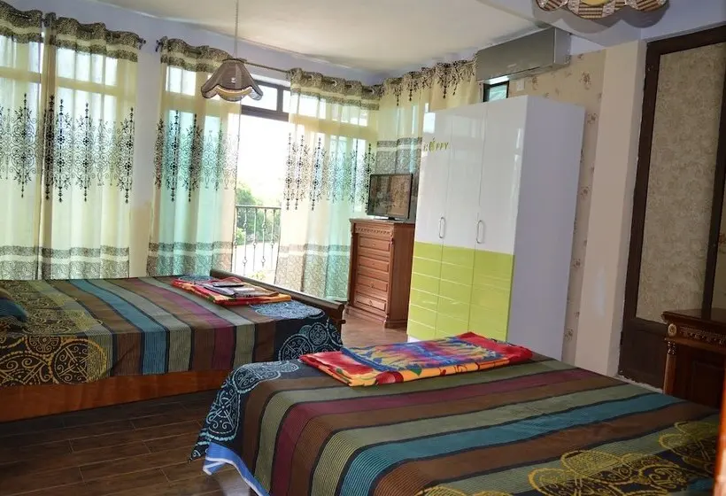 اتاق خانوادگی, Le Bamboo Guest House