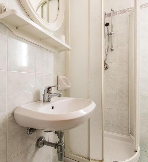 Номер Стандарт, Madison