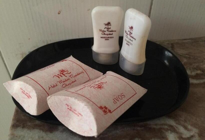 デラックスルーム, Maiden Residency