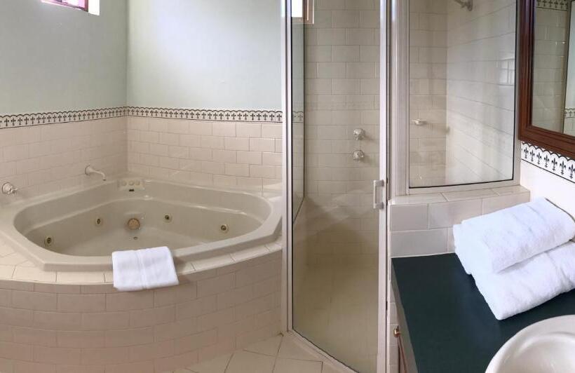 Büyük Çift Kişilik Yataklı Süit, Margaret River Resort