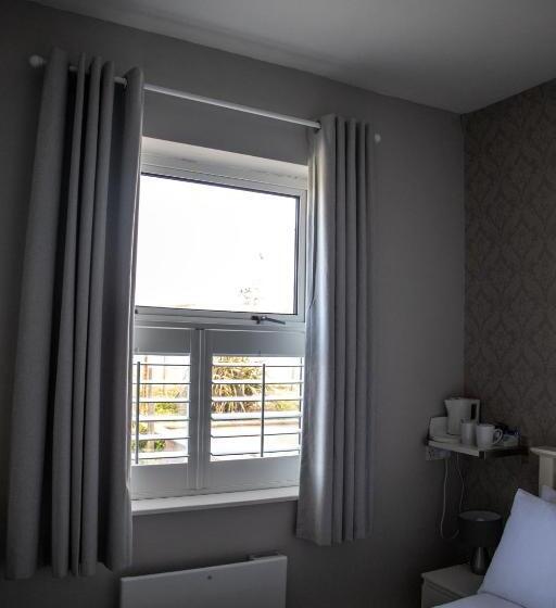 חדר אקונומי, Oceanside Lifestyle