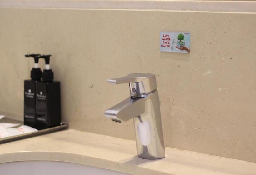 テラス付きジュニアスイート, Ramada By Wyndham Phuket Deevana