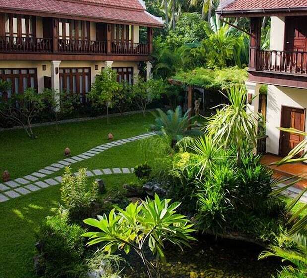 اتاق لوکس, Sada