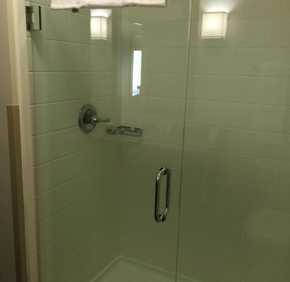 חדר סטנדרט מותאם לאדם עם מוגבלויות, Sleep Inn & Suites Parkersburg