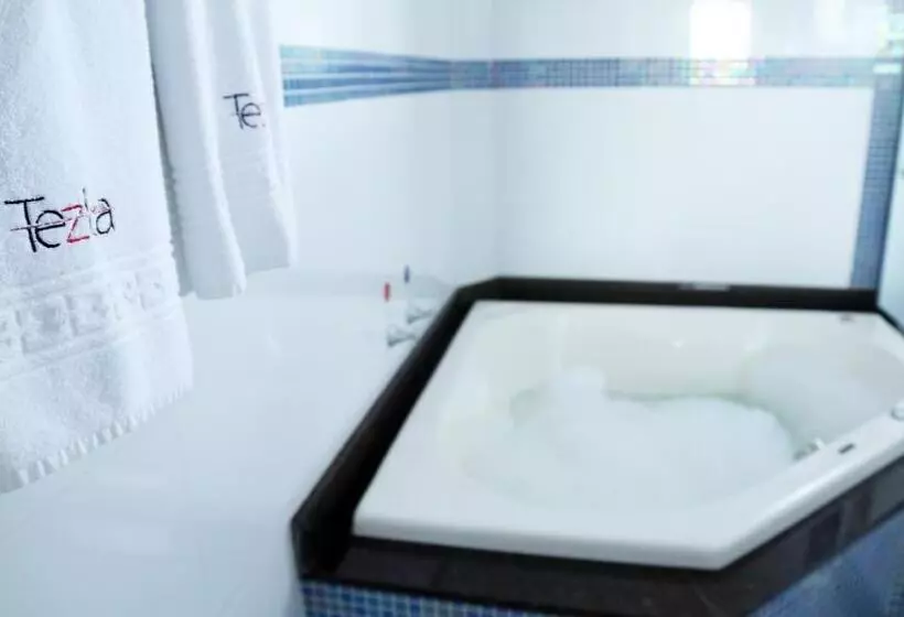 Premium-huone, Tezla