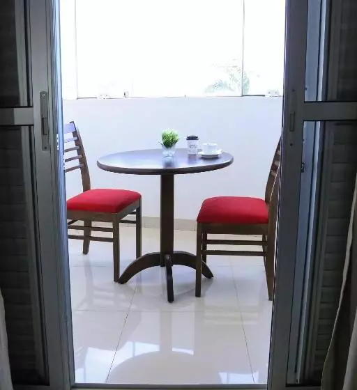 Standard-huone, Tezla