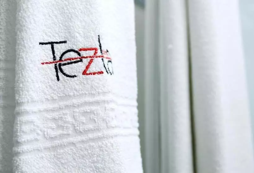 Standard-huone, Tezla