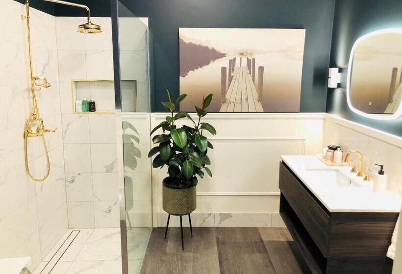 חדר סטנדרט, The Dudley Boutique