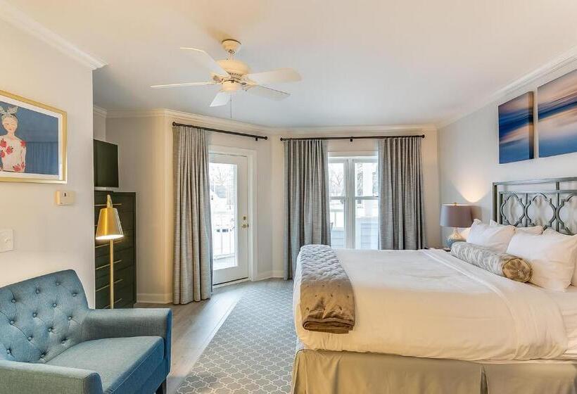 복층 룸 퀸 침대, The Geneva Inn