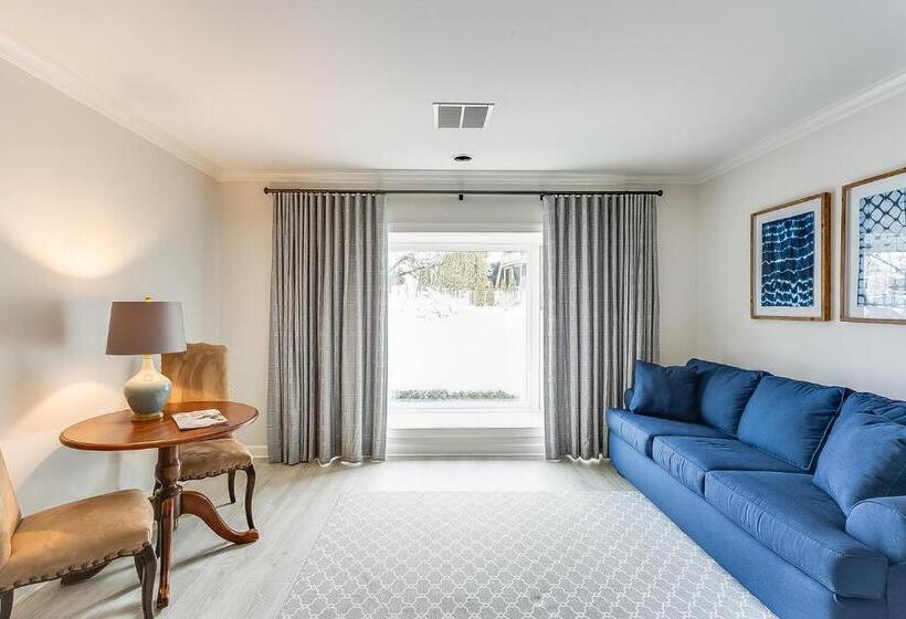 복층 룸 퀸 침대, The Geneva Inn