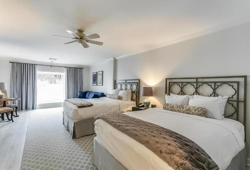 복층 룸 퀸 침대, The Geneva Inn