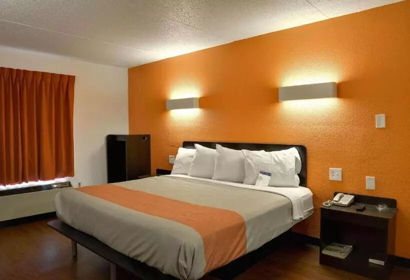 اتاق لوکس با تخت بزرگ, Motel 6toledo, Oh