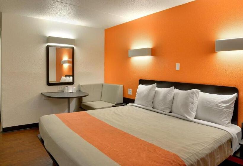اتاق لوکس با تخت بزرگ, Motel 6toledo, Oh