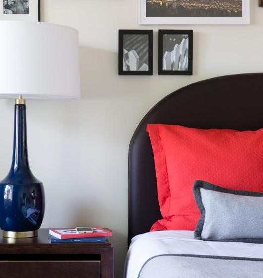 غرفة قياسية سرير كينج, Lia