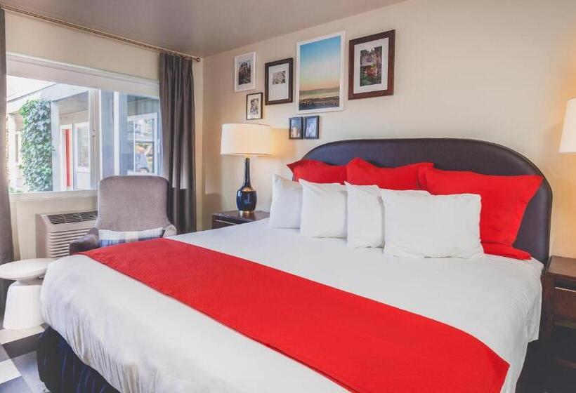 غرفة قياسية سرير كينج, Lia