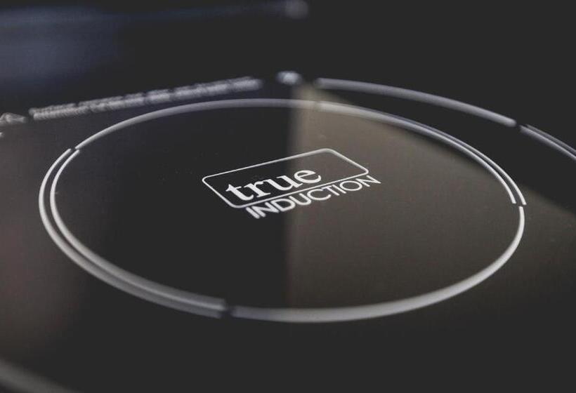 غرفة قياسية, Lia