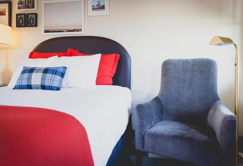 غرفة قياسية, Lia