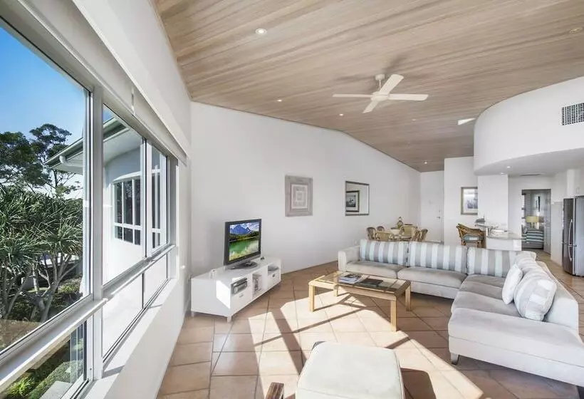 آپارتمان 3 خوابه با چشم‌انداز دریا, The Lookout Resort Noosa