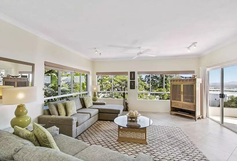 آپارتمان 3 خوابه با چشم‌انداز دریا, The Lookout Resort Noosa