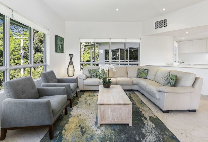 Апартаменты Deluxe 3 Спальни, The Lookout Resort Noosa