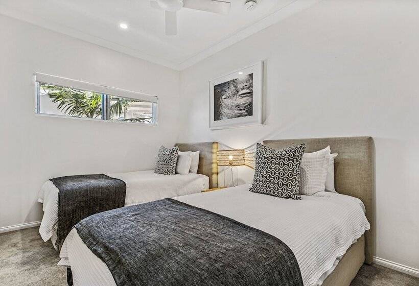 Апартаменты Deluxe 3 Спальни Вид на Море, The Lookout Resort Noosa