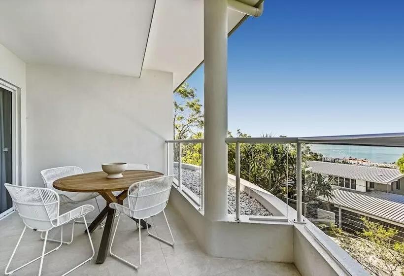 1 Bedroom Deluxe Apartment Sea View, The Lookout Resort Noosa