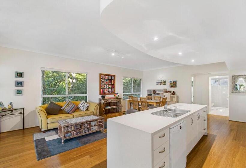 Апартаменты 1 Спальня Вид на Сад, The Lookout Resort Noosa