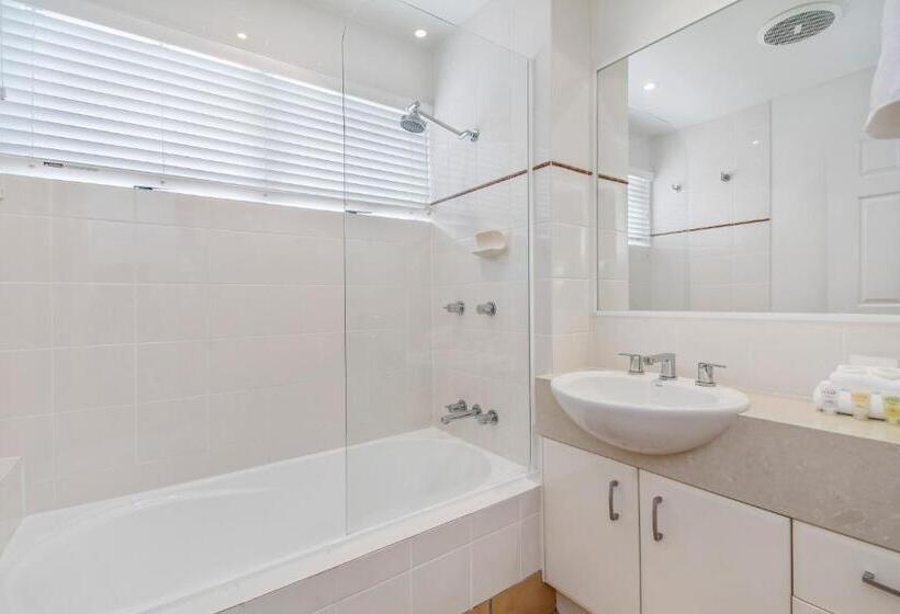 Апартаменты 1 Спальня Вид на Сад, The Lookout Resort Noosa