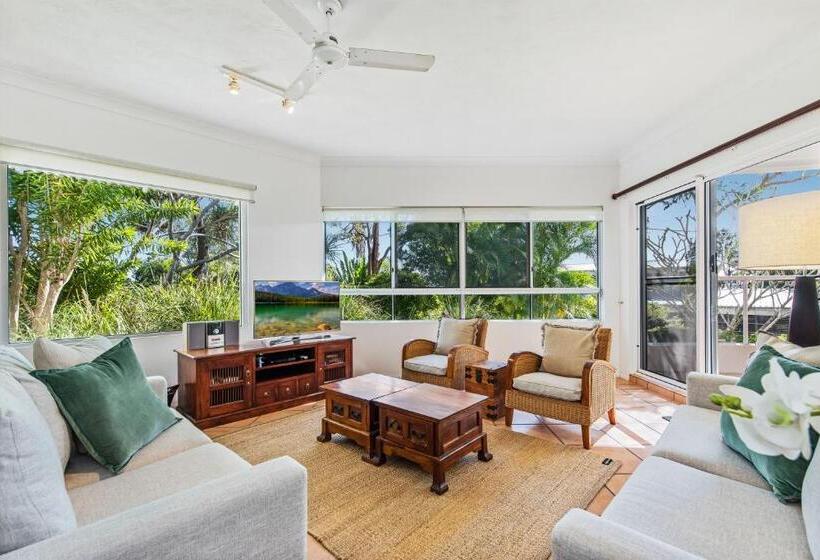 Апартаменты 3 Спальни, The Lookout Resort Noosa