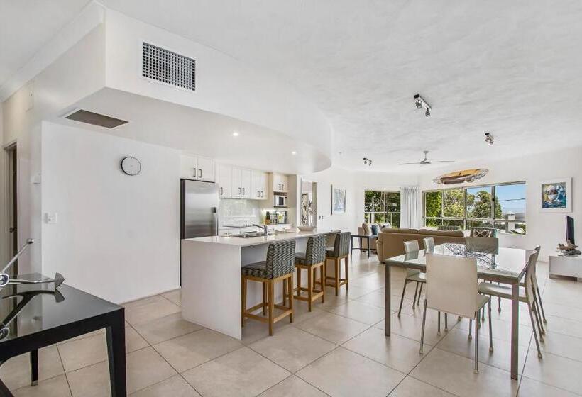 Апартаменты Deluxe 3 Спальни, The Lookout Resort Noosa