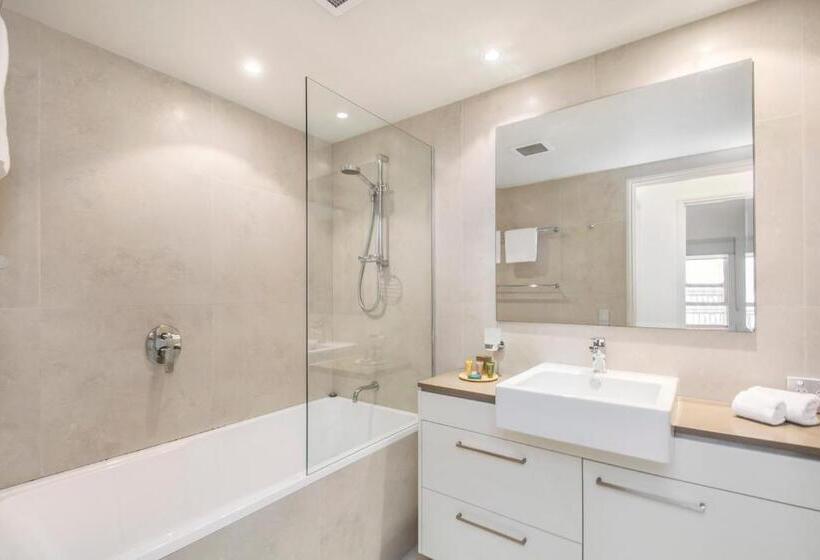 Апартаменты Deluxe 3 Спальни Вид на Море, The Lookout Resort Noosa