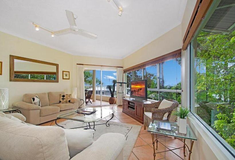 Апартаменты 3 Спальни Вид на Море, The Lookout Resort Noosa