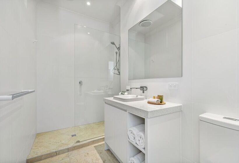 Апартаменты Deluxe 3 Спальни, The Lookout Resort Noosa