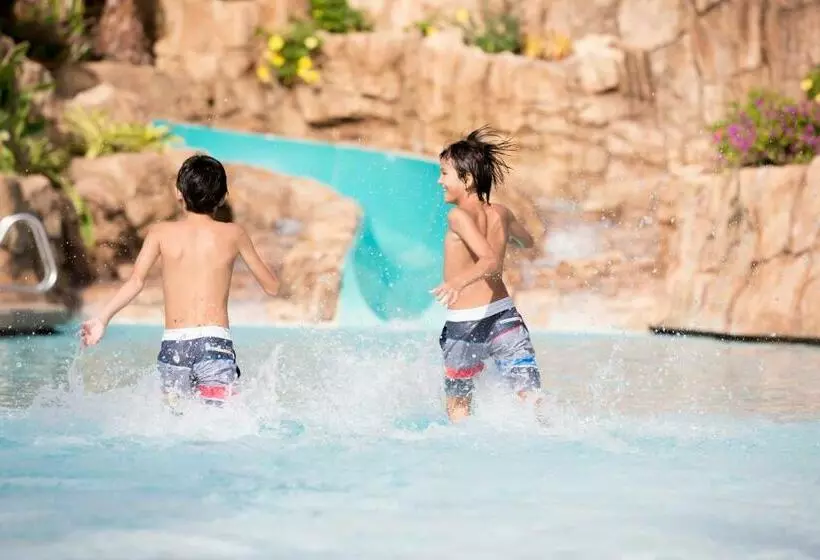 キングサイズベッドのスタンダードルーム, Loews Sapphire Falls Resort at Universal Orlando