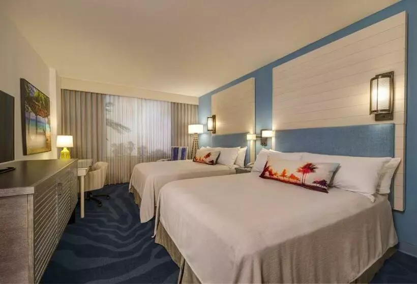 プールビュースタンダードルーム, Loews Sapphire Falls Resort at Universal Orlando