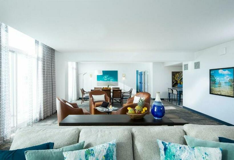 سوییت, Loews Sapphire Falls Resort at Universal Orlando