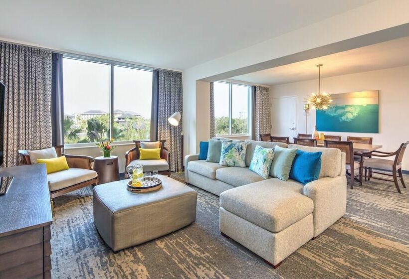 سوییت, Loews Sapphire Falls Resort at Universal Orlando