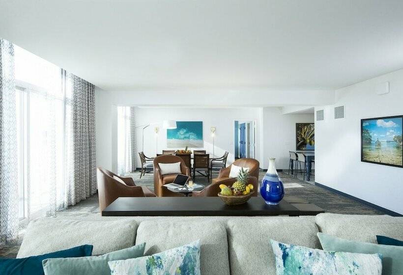 سوییت, Loews Sapphire Falls Resort at Universal Orlando