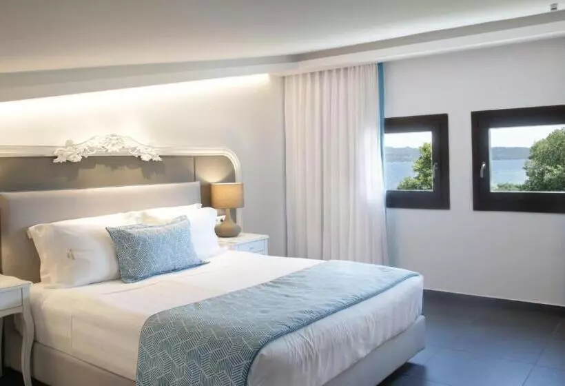 Sviitti Merinäkymä, Avaton Luxury Beach Resort Relais & Chateaux