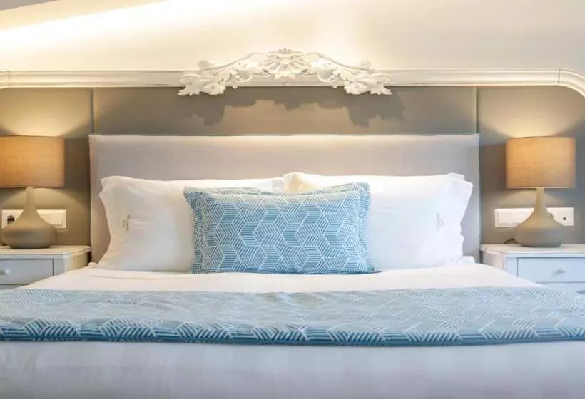 Sviitti Merinäkymä, Avaton Luxury Beach Resort Relais & Chateaux