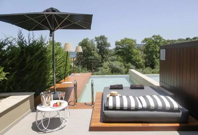 Deluxe-huone, Avaton Luxury Beach Resort Relais & Chateaux