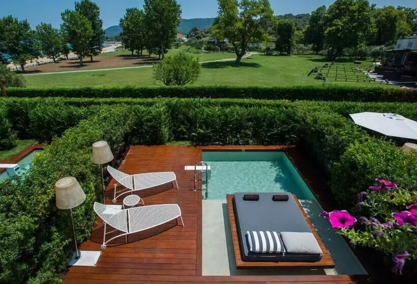 2 Bedroom Apartment with Pool, Avaton Luxury Beach Resort Relais & Chateaux