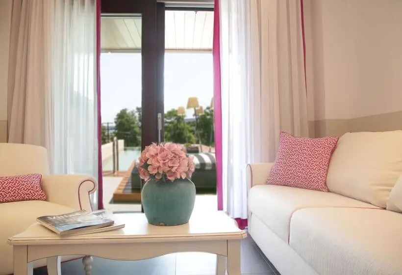 プール付きジュニアスイート, Avaton Luxury Beach Resort   Relais & Chateaux