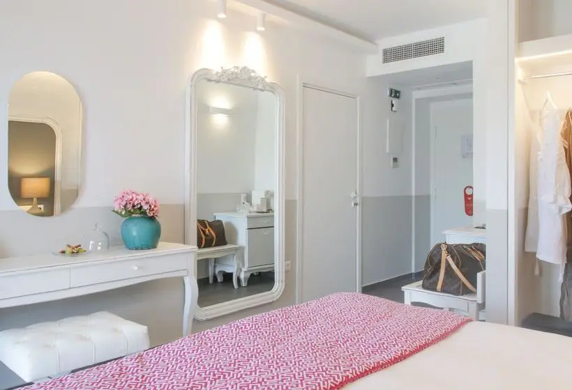 デラックスルーム, Avaton Luxury Beach Resort   Relais & Chateaux