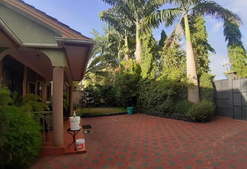 Номер Стандарт, Korona House